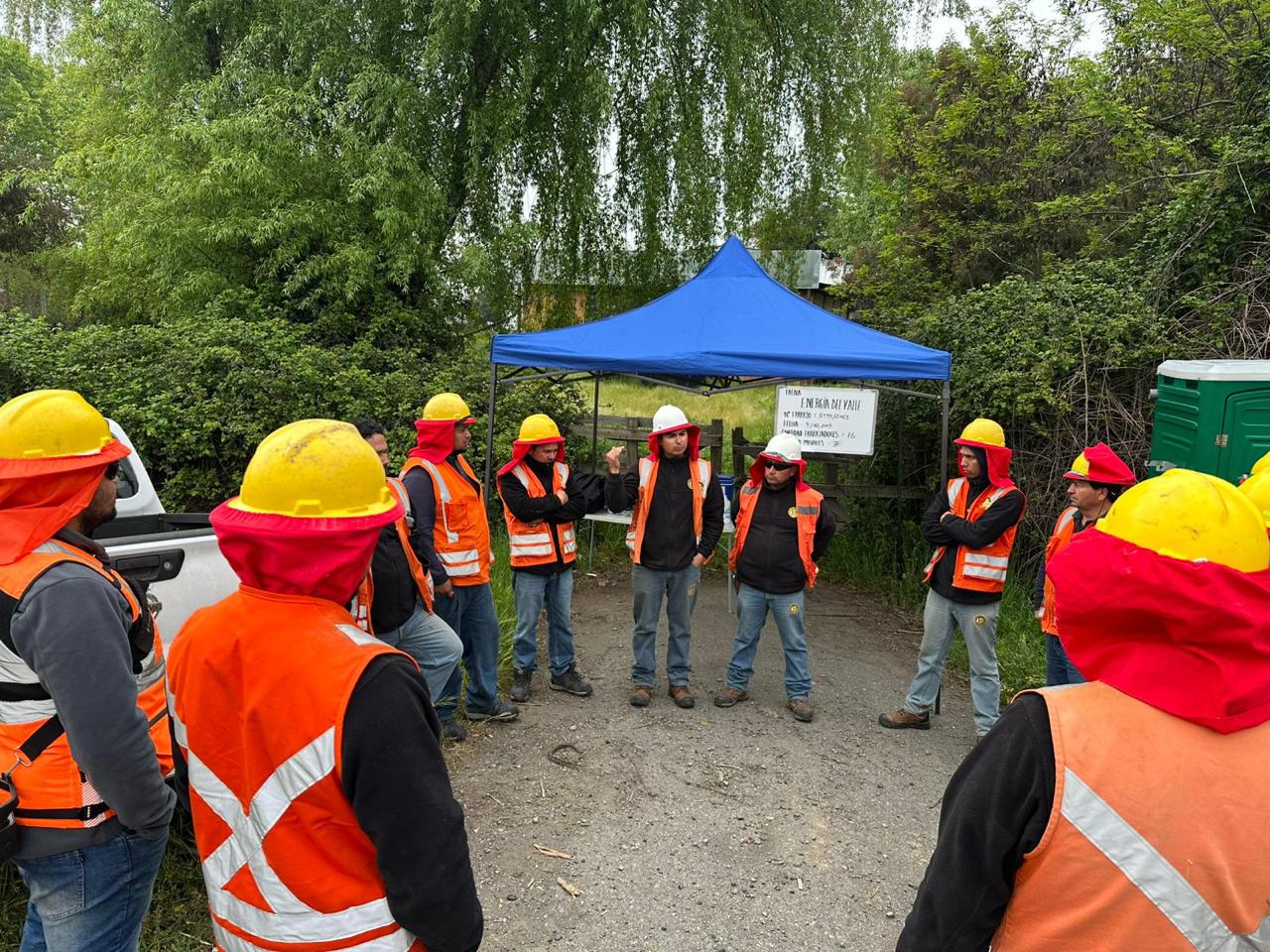 Equipo de trabajo con equipos de seguridad